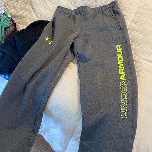 Under Armour boys sweats